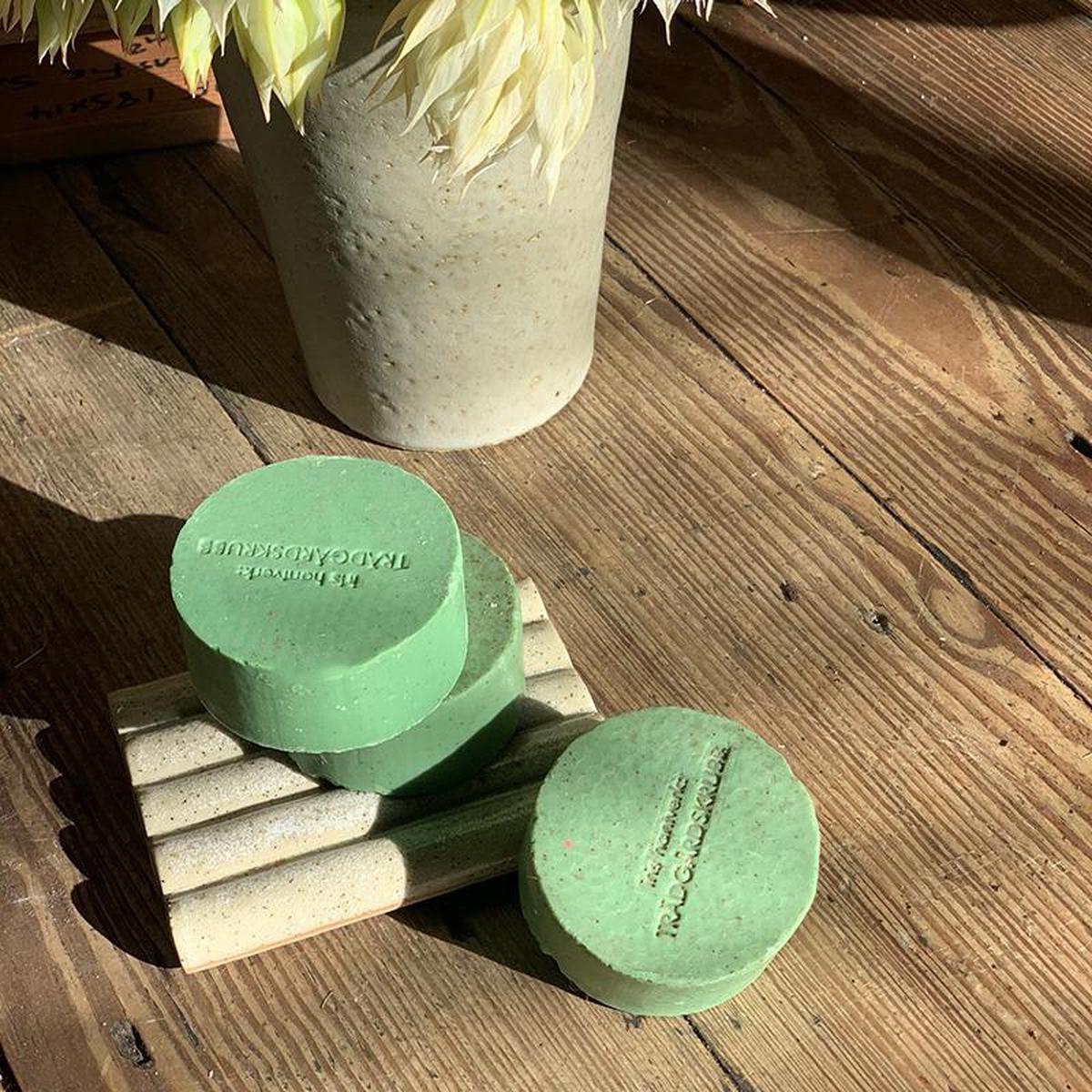 Round Soap Gardeners by Iris Hantverk